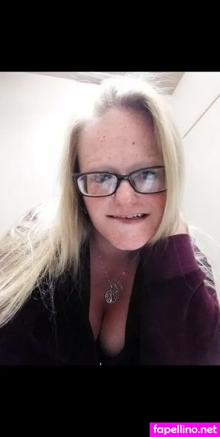 Queengreeneyes420 OnlyFans Thumbnail #FJlzUDU1Ui