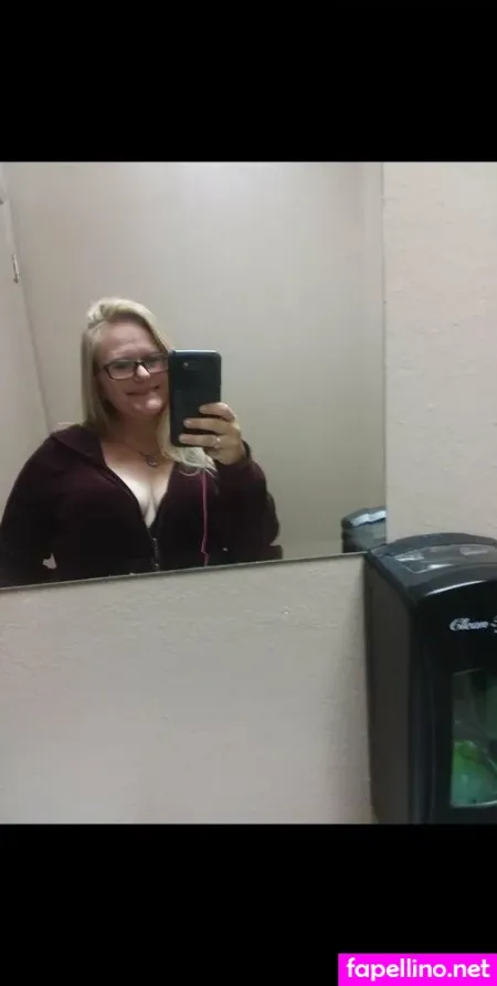 Queengreeneyes420 OnlyFans Thumbnail #HcOVegzFSn