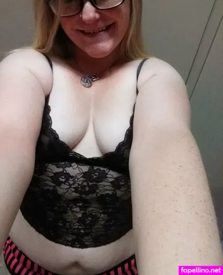 Queengreeneyes420 OnlyFans Thumbnail #JP7CyVPQuf