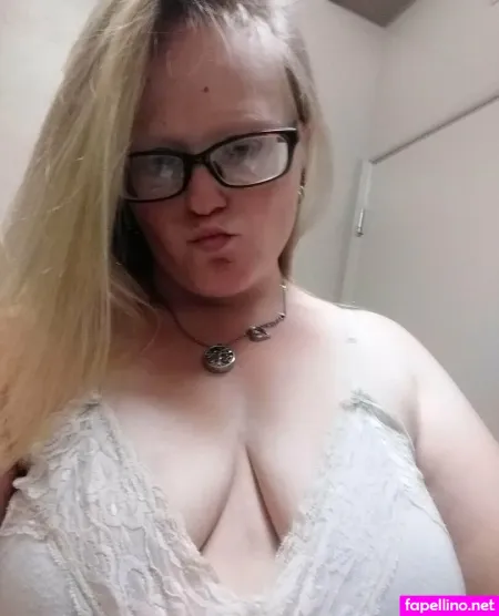 Queengreeneyes420 OnlyFans Thumbnail #PtSilA0F0D