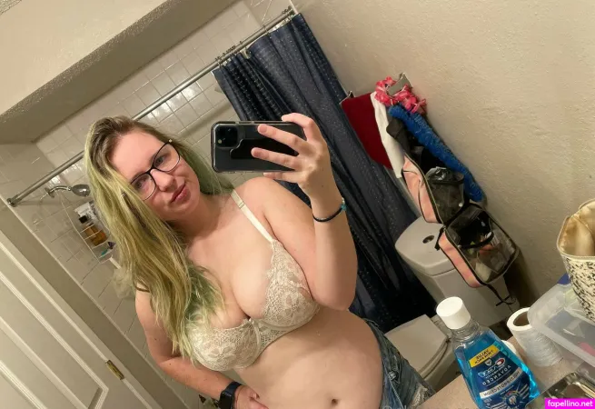 Queenhails22 OnlyFans Thumbnail #Lr6WuDRp2a
