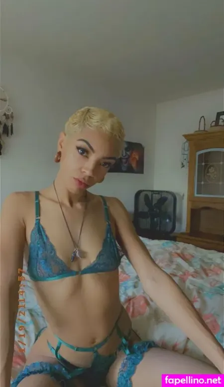 Queenie Free OnlyFans Thumbnail #AHpEGJGHMS