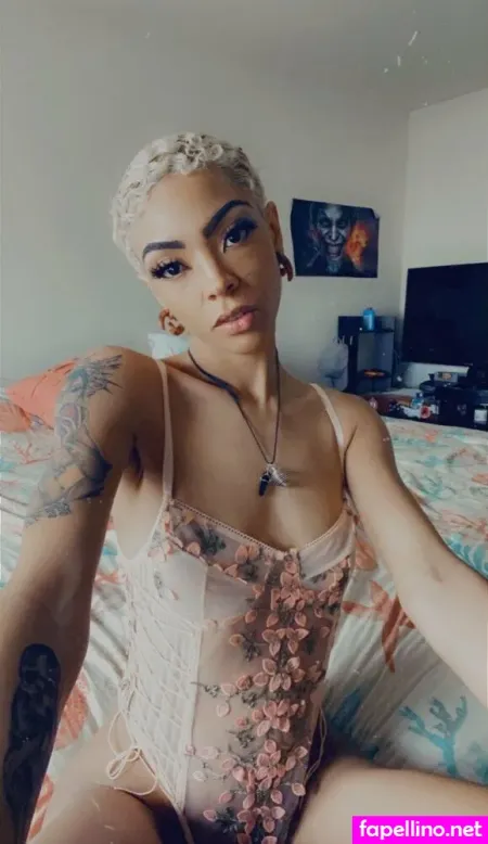 Queenie Free OnlyFans Thumbnail #SZaCxMQVmN