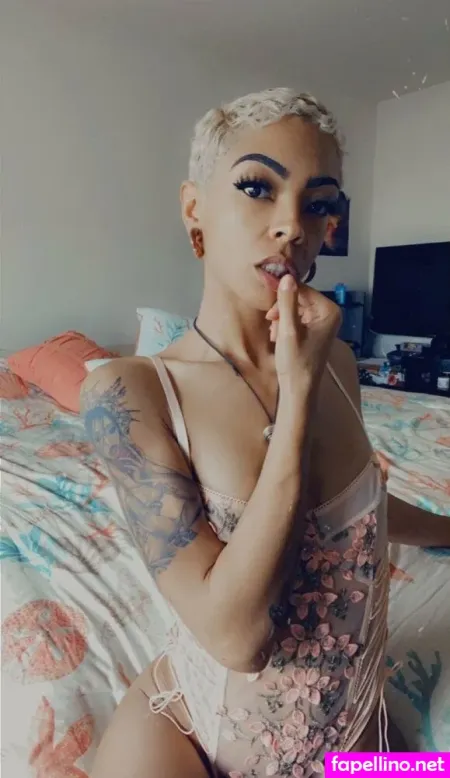 Queenie Free OnlyFans Thumbnail #dRnc3rP1Yg