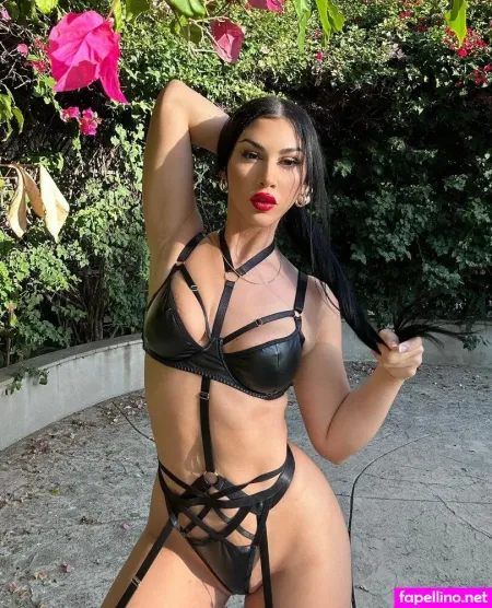 Queenie Sateen OnlyFans Thumbnail #cG8OQXwAmj