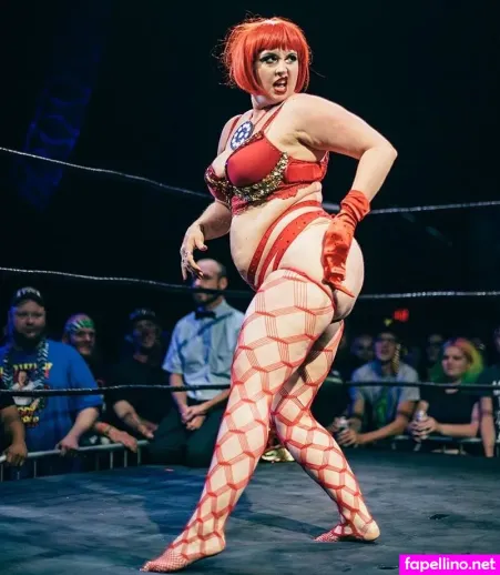 Queenie Von Curves OnlyFans Thumbnail #AHUDVQJV7F