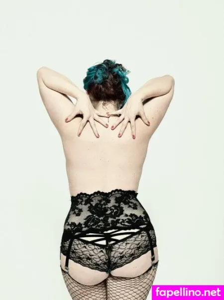 Queenie Von Curves OnlyFans Thumbnail #mgjjPdWUDI