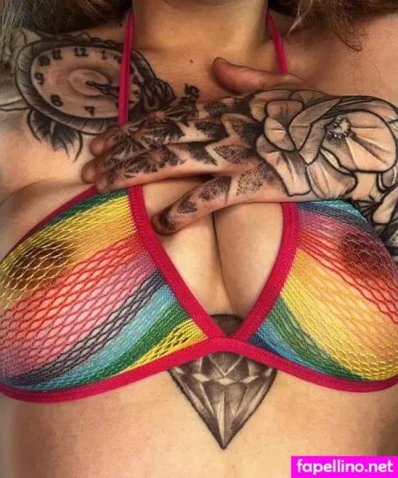 Queeniink69 OnlyFans Thumbnail #D3VXvxHrZU