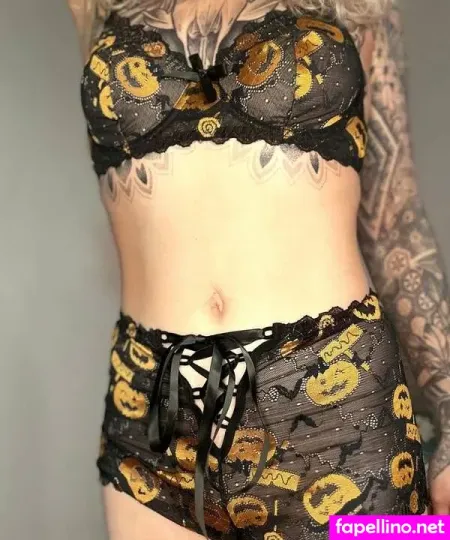 Queeniink69 OnlyFans Thumbnail #Xa6HZX6LSF