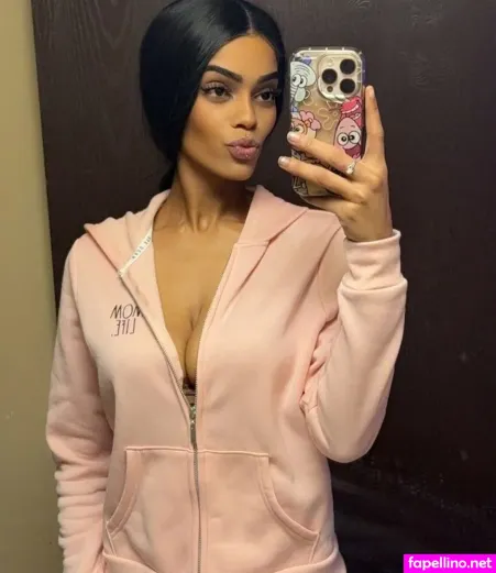 Queenjamie OnlyFans Thumbnail #kcCVBWayw0