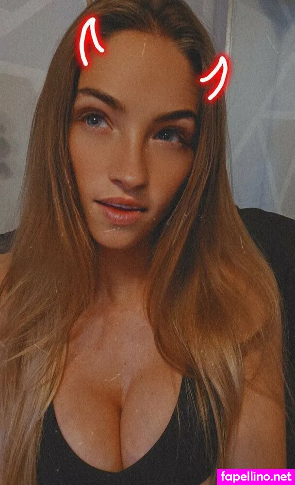 queenlayla.xo, queenlayla_ Nude Leaked OnlyFans Photo #k2udRTVd2V