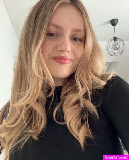 Queenlenii OnlyFans Thumbnail #GSK0jmR2bY