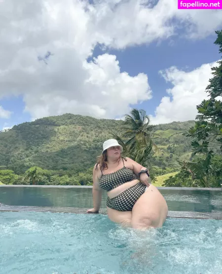 Queenmaison OnlyFans Thumbnail #s0WbL9dzgh