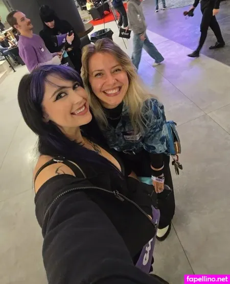 Queenmanda Main Profile Photo