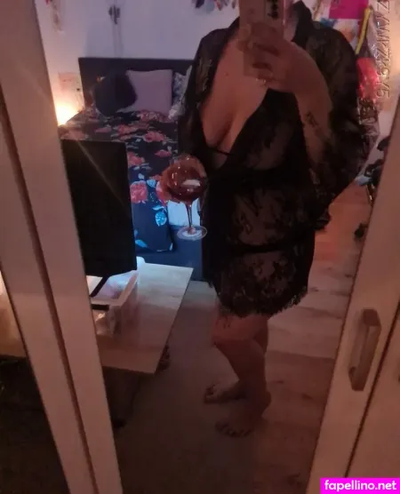 Queenofasses OnlyFans Thumbnail #xEFoULH8rS