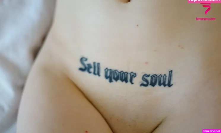 Queenofuntenrum OnlyFans Thumbnail #BL39nxjoHa