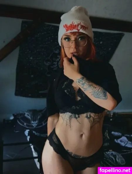 Queenofuntenrum OnlyFans Thumbnail #GWxLsdqh06