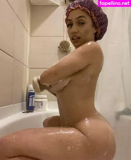 Queenpatrona OnlyFans Thumbnail #LNpvuTM6YE