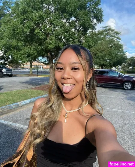 Queensaraaiii OnlyFans Thumbnail #jxpR6MJ328