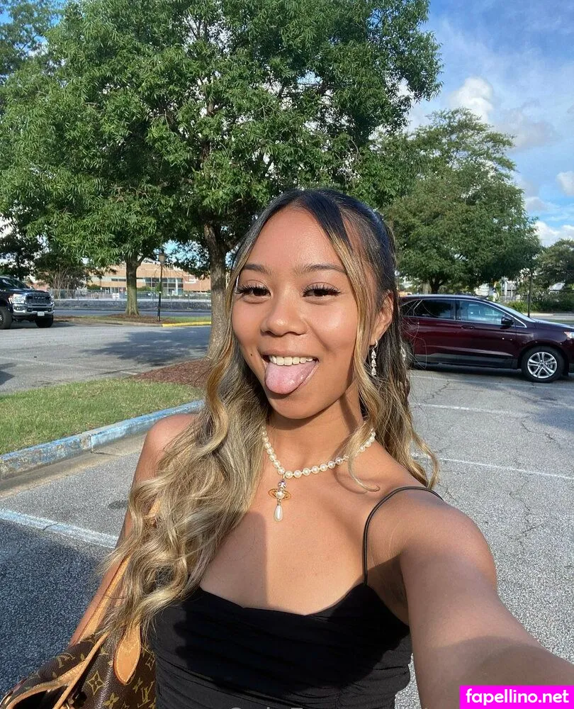 queensaraaiii, queensaraaiiii Nude Leaked OnlyFans Photo #jxpR6MJ328