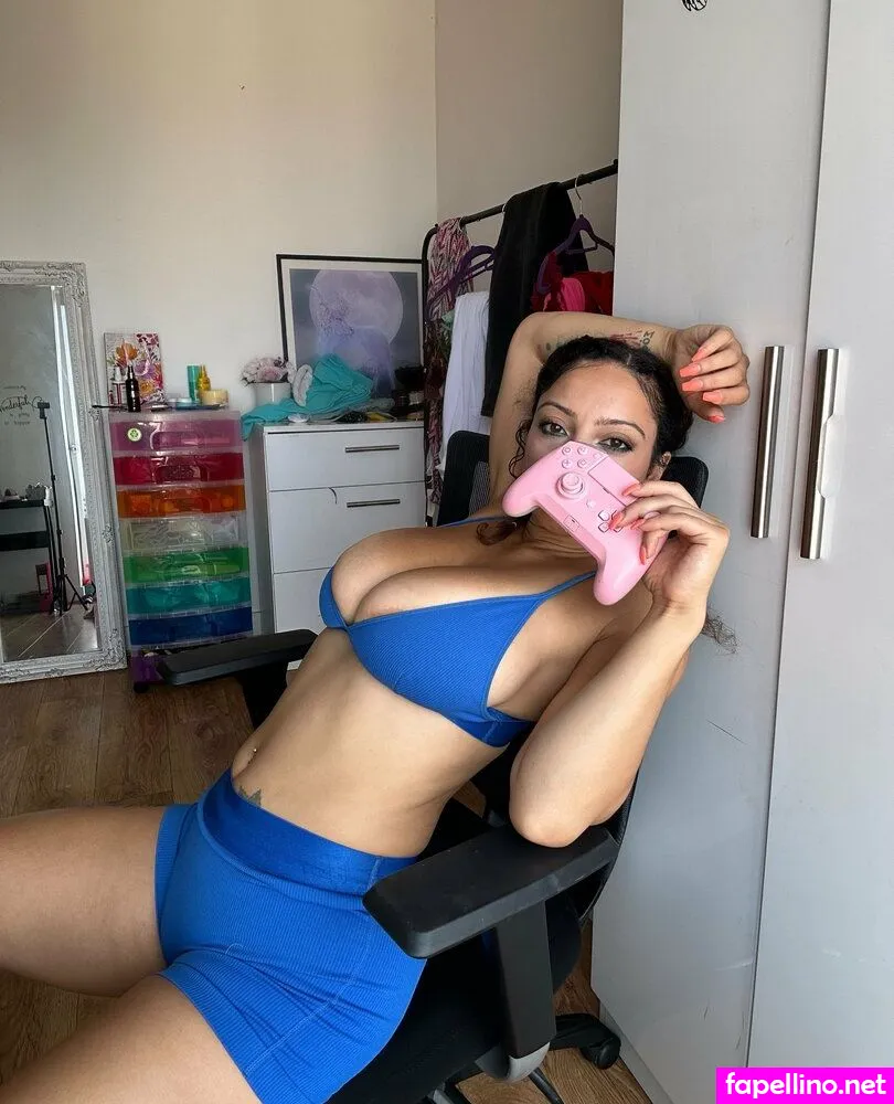 Shanti Dynamite, queenuncovered, vocalmindsophia Nude Leaked OnlyFans Photo #ICznIPUxSa