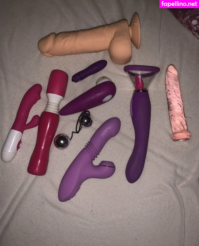 queen199707, queenv1997 Nude Leaked OnlyFans Photo #aF174n5sAf