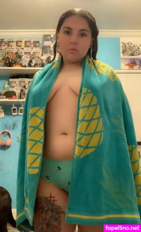 Queenweeb00 OnlyFans Thumbnail #FnUJc0OQba