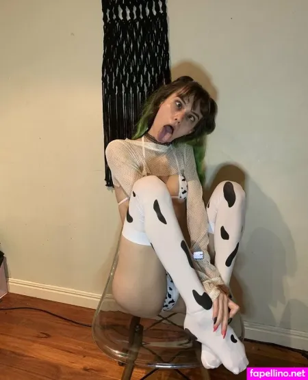 Queenwookiee OnlyFans Thumbnail #wbeCGVAjdC