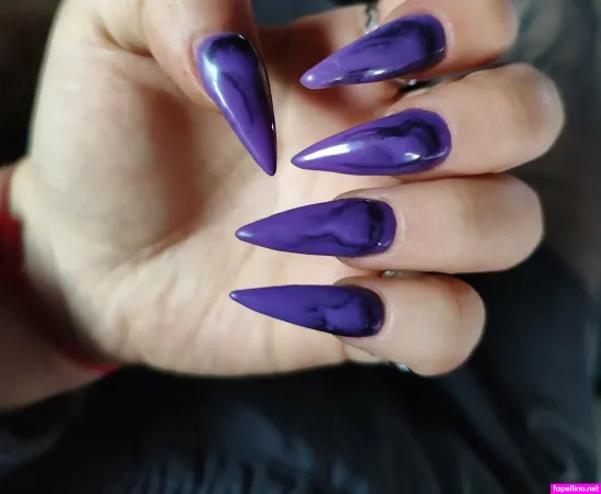 Queenzowi OnlyFans Thumbnail #b4EcFGVM8n