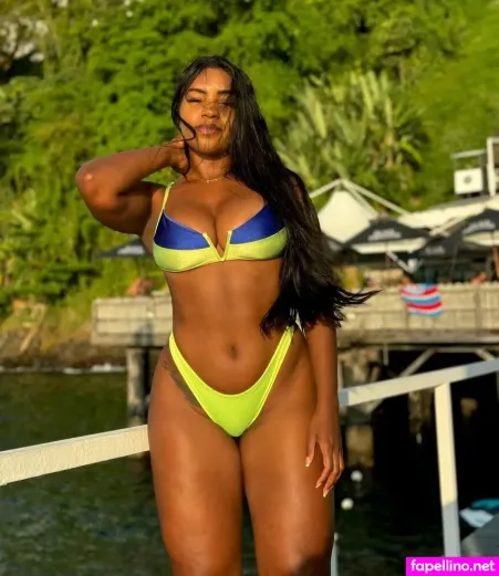 Quele Souza OnlyFans Thumbnail #ARmIlBbnM4