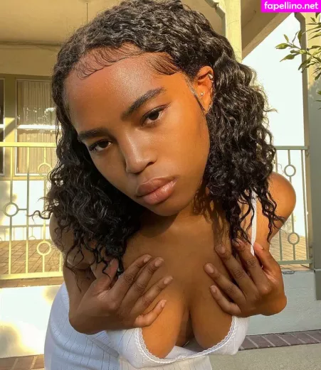 Quenlin Blackwell OnlyFans Thumbnail #rhlOXnKu5N