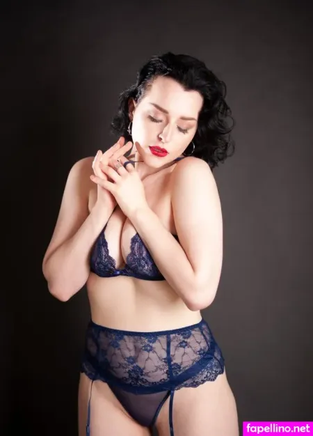 Quinn Linden OnlyFans Thumbnail #3wcrYXrMYP