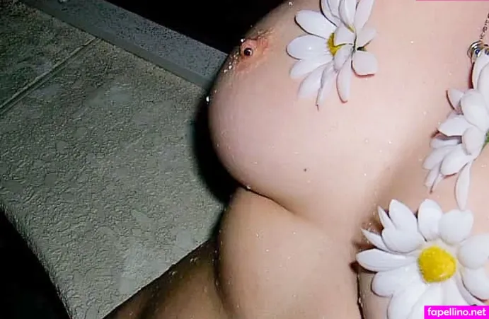 Quinne OnlyFans Thumbnail #LV8Plgc73f