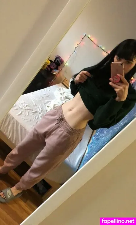 Quinnie666 OnlyFans Thumbnail #JaSKEzZ3GE