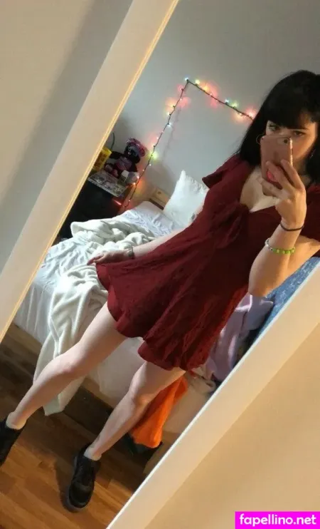 Quinnie666 OnlyFans Thumbnail #iXn4HbGLAe