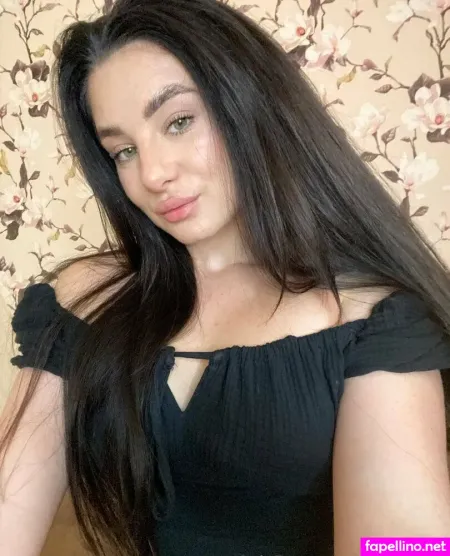 Quinnmary OnlyFans Thumbnail #VADHoA6dCZ