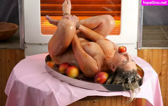 Quinnwaters OnlyFans Thumbnail #NIJcrofOfZ