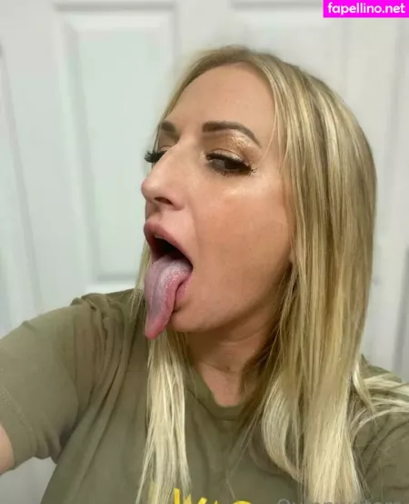 Quinnwaters OnlyFans Thumbnail #OysZeNbGk7