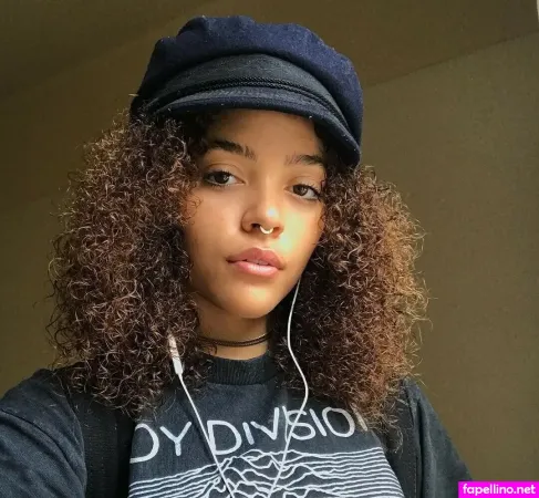 Quintessa Swindell OnlyFans Thumbnail #N5JcSJjMFb