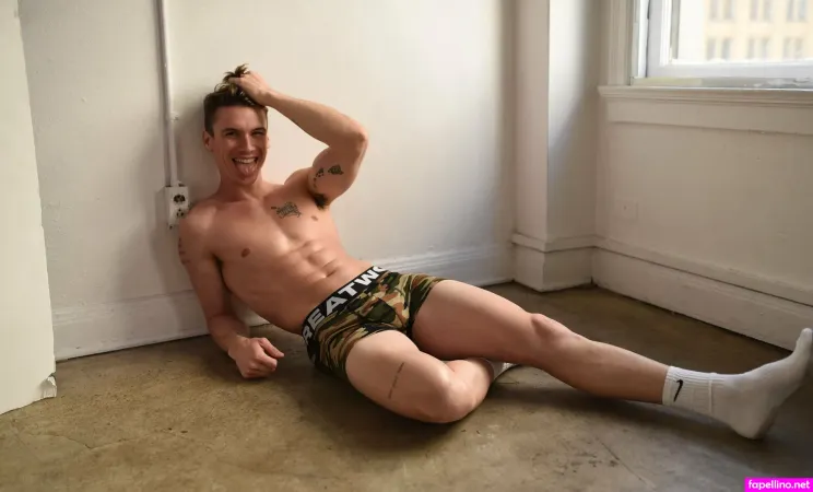 Qxvisuals OnlyFans Thumbnail #2Hlu9bgedN