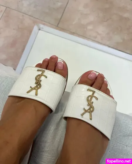 R Apunzellll OnlyFans Thumbnail #ZvhEg0Z0lH