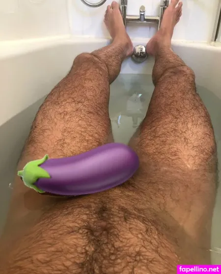 R Hungfree OnlyFans Thumbnail #x2ITDmZ5p3