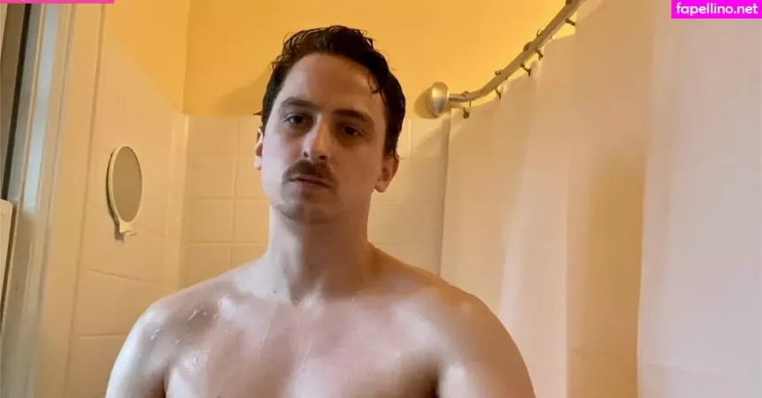 R Reyn OnlyFans Thumbnail #wYPaQFT7ri