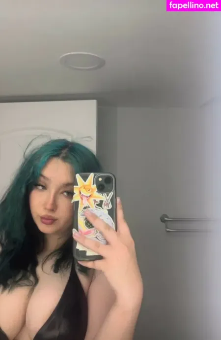 R0ckstarrdel OnlyFans Thumbnail #XylbXgXqsN