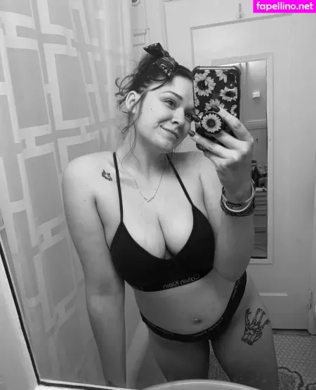 R0sebuddy OnlyFans Thumbnail #5piy3pUcJe