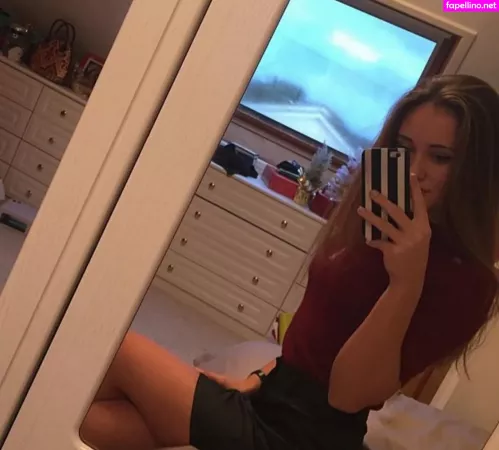 R0sielewis OnlyFans Thumbnail #YWhpUcZzNw