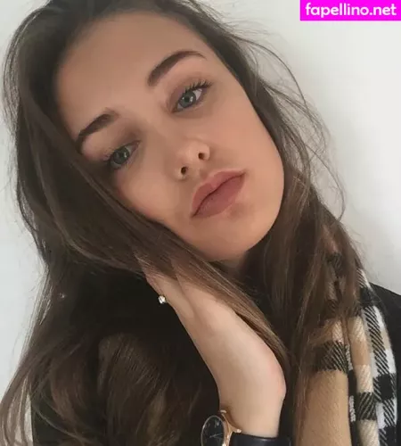 R0sielewis OnlyFans Thumbnail #aOQyrY5cZS