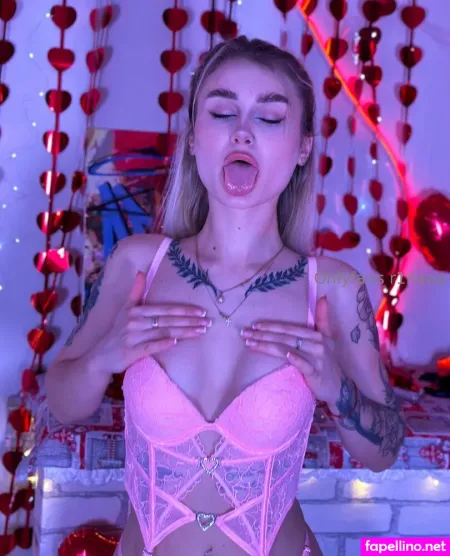 R1naaa OnlyFans Thumbnail #j11IjOzLNg