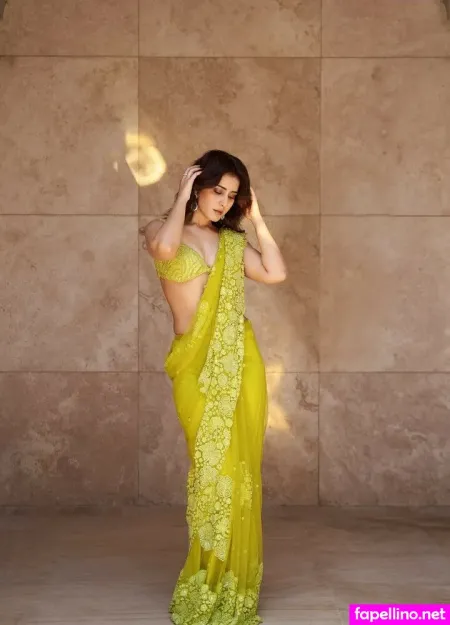 Raashi Khanna OnlyFans Thumbnail #2YxPcZpTsb