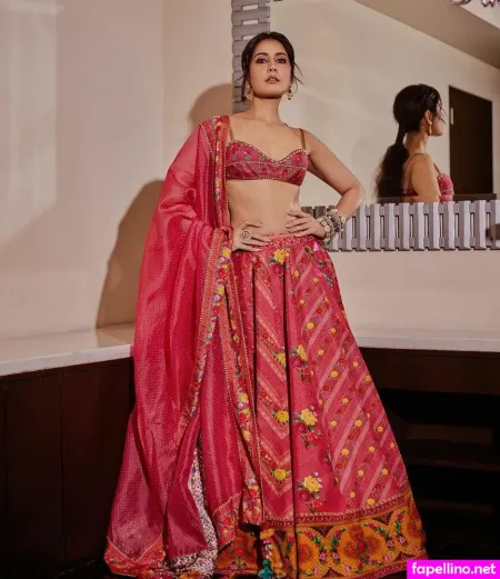 Raashii Khanna OnlyFans Thumbnail #W77pid6bLZ